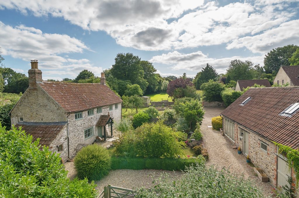 Property photo 1 of 29 1310961-2-68598E1...
