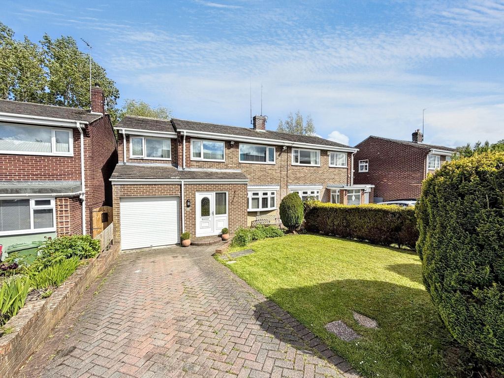 Property photo 1 of 31