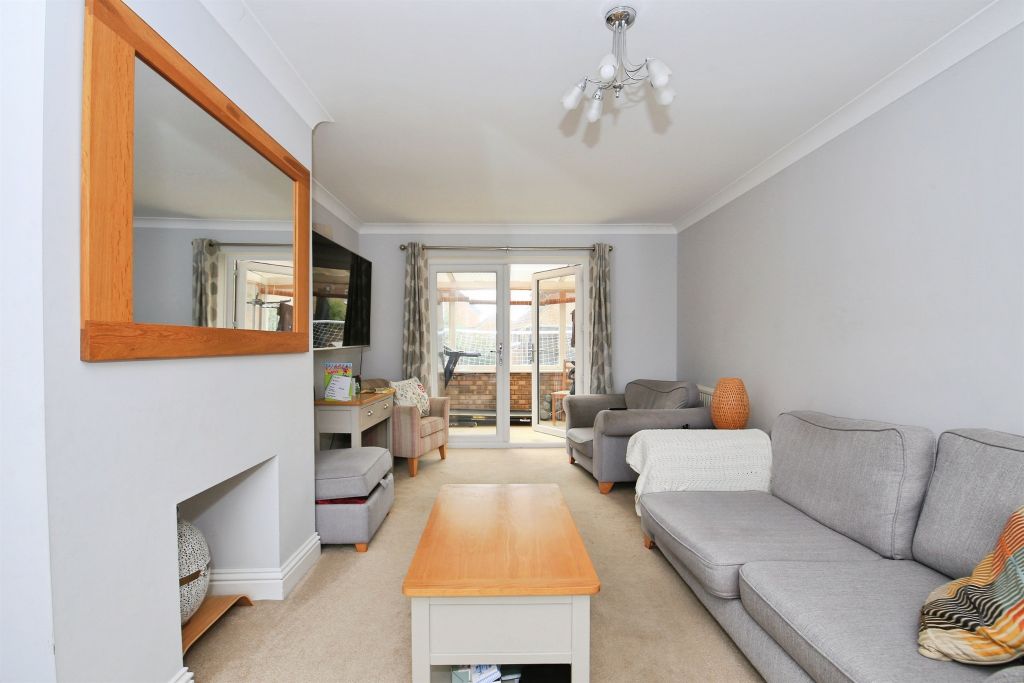 Property photo 2 of 20