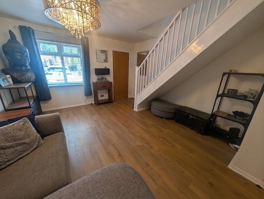 Property photo 3 of 13 Photo 6