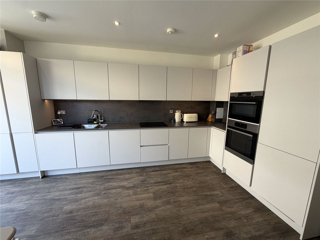 Property photo 3 of 18 Picture No. 07