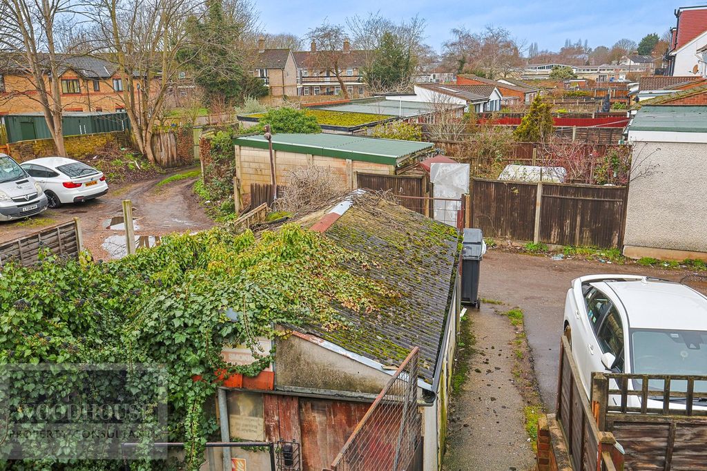 Property photo 3 of 3