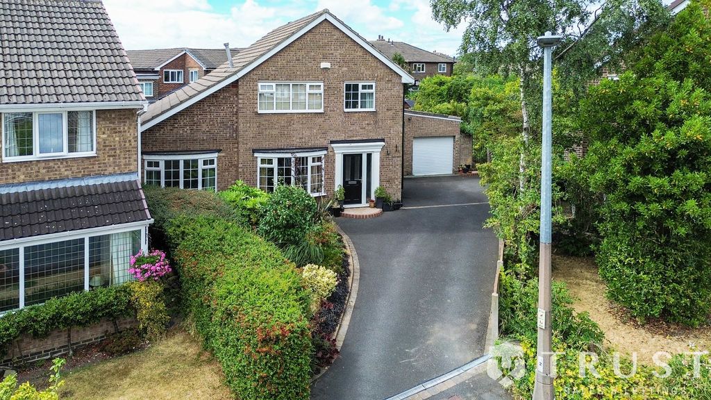 Property photo 1 of 43