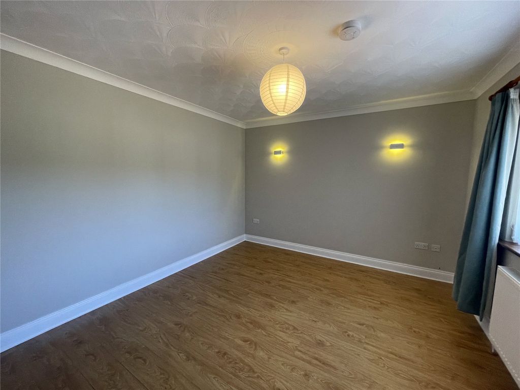 Property photo 3 of 16 Picture No. 25