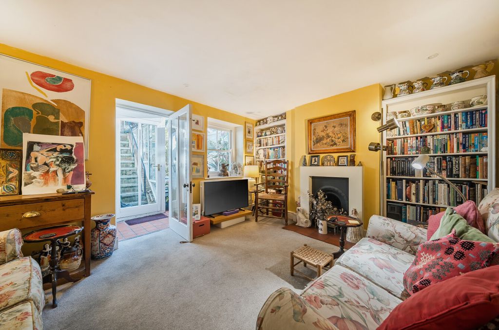 Property photo 2 of 10 1383918-23-69207A...