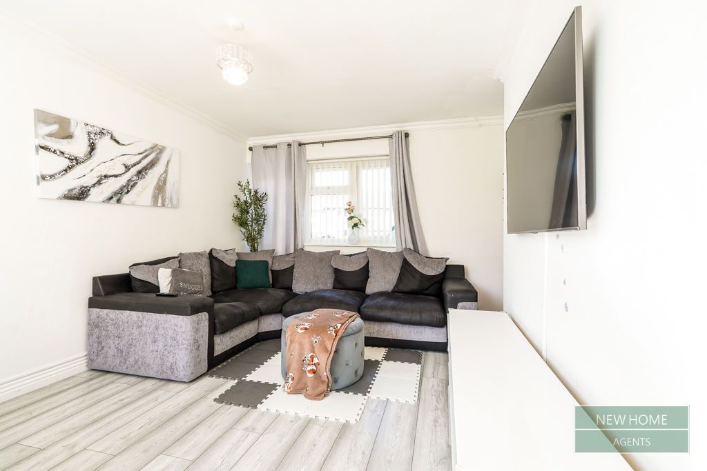 Property photo 3 of 12 Photo 9