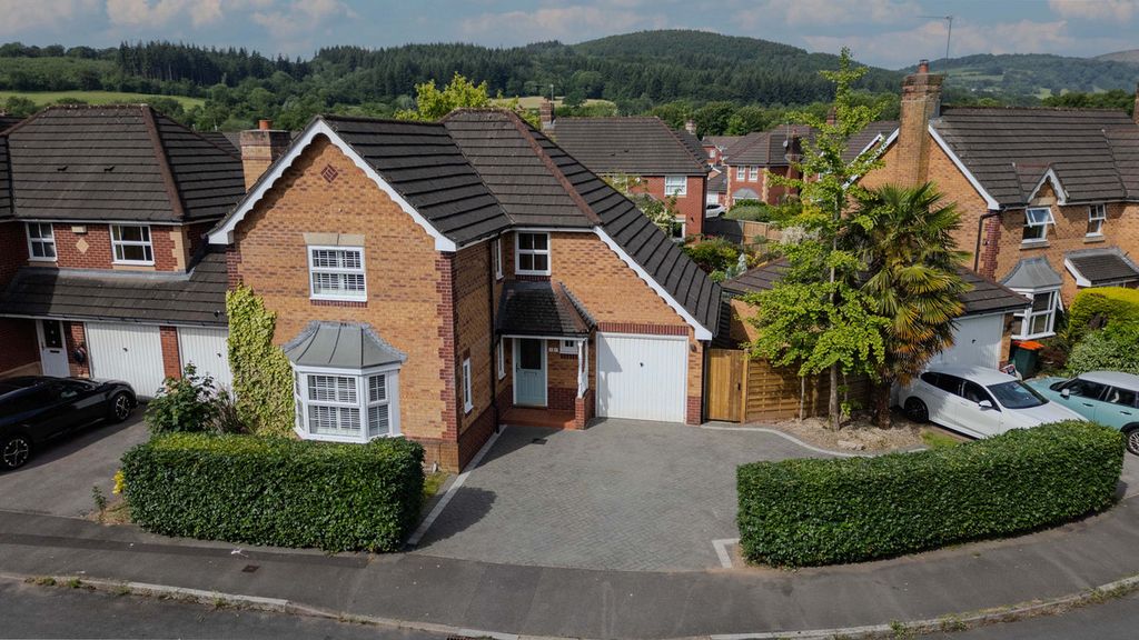 Property photo 1 of 31