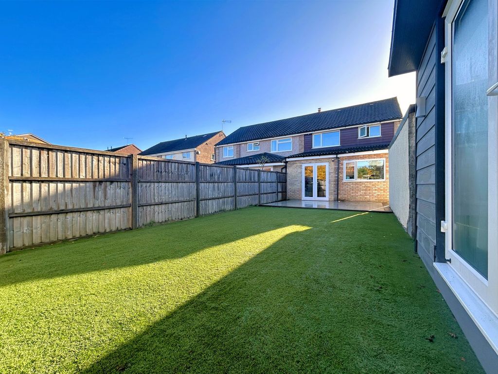 Property photo 2 of 16