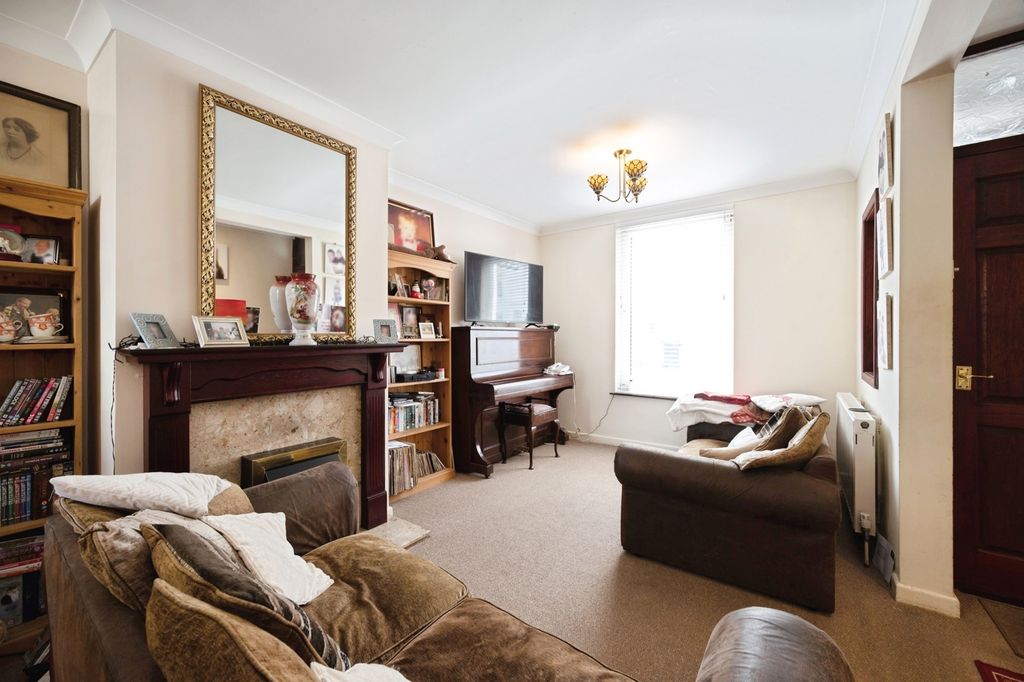 Property photo 2 of 18 Pbox-Img.Jpg