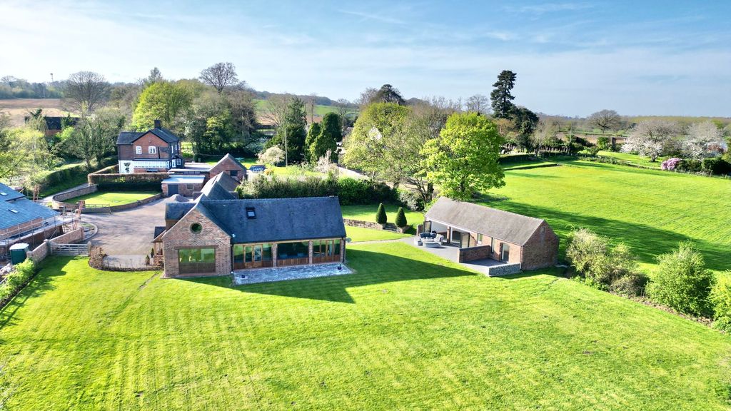 Property photo 1 of 37