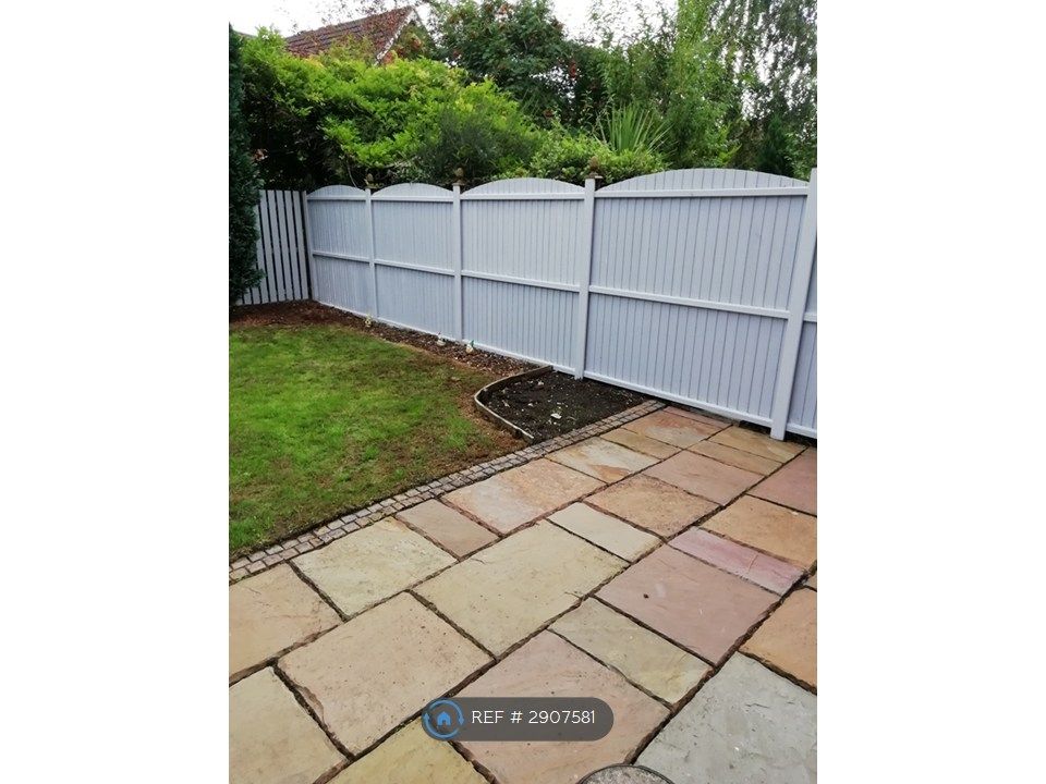 Property photo 3 of 11