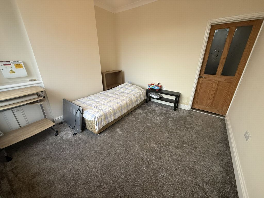 Property photo 3 of 7 Reception