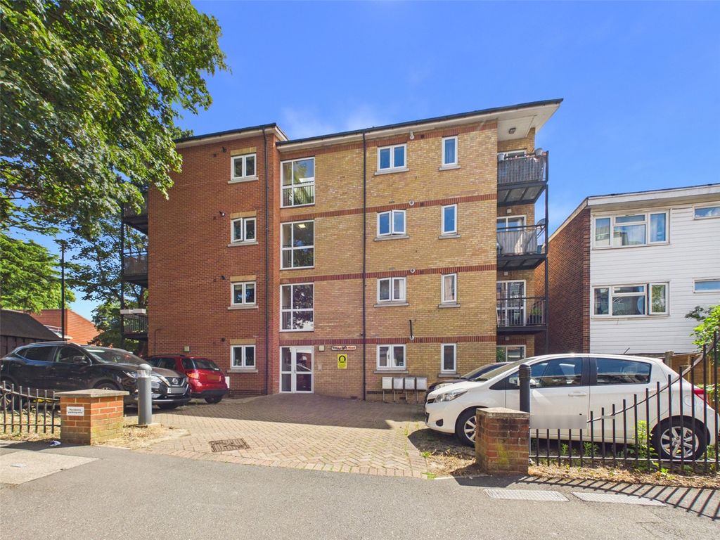 Property photo 1 of 10 Picture No. 32