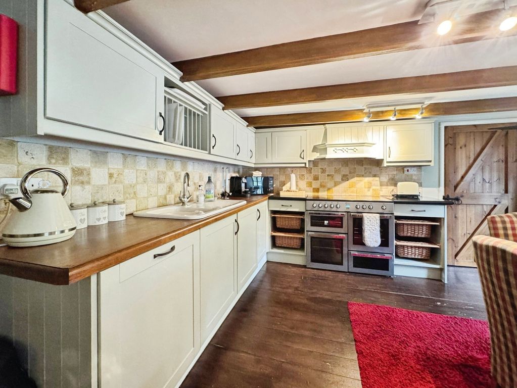 Property photo 3 of 25 Pbox-Img.Jpg
