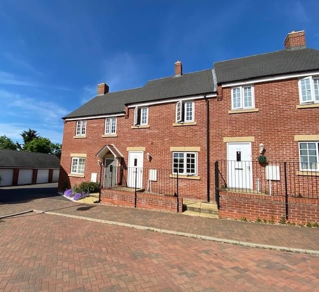 Property photo 3 of 17 Exterior