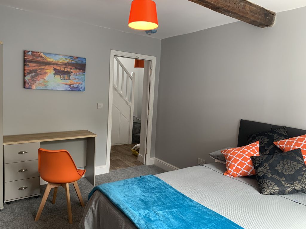 Property photo 2 of 6