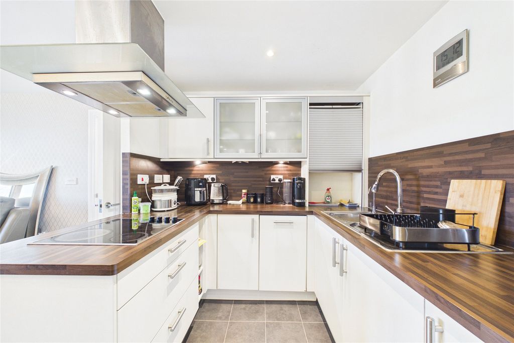 Property photo 2 of 8 Picture No. 09