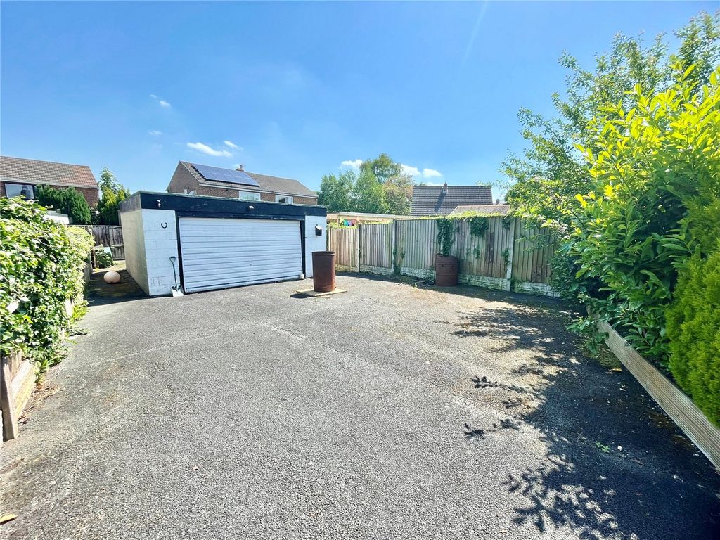Property photo 3 of 26 Double Garage