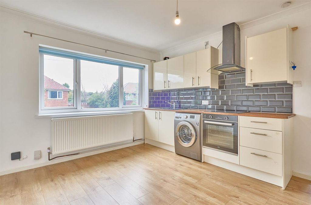 Property photo 2 of 7 Holt Road_3.Jpg
