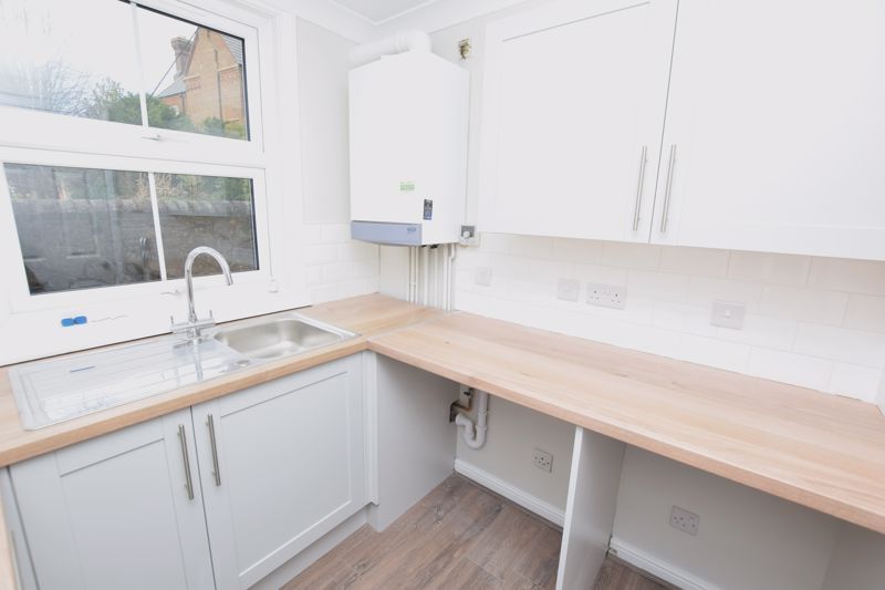 Property photo 3 of 6 Photo 6