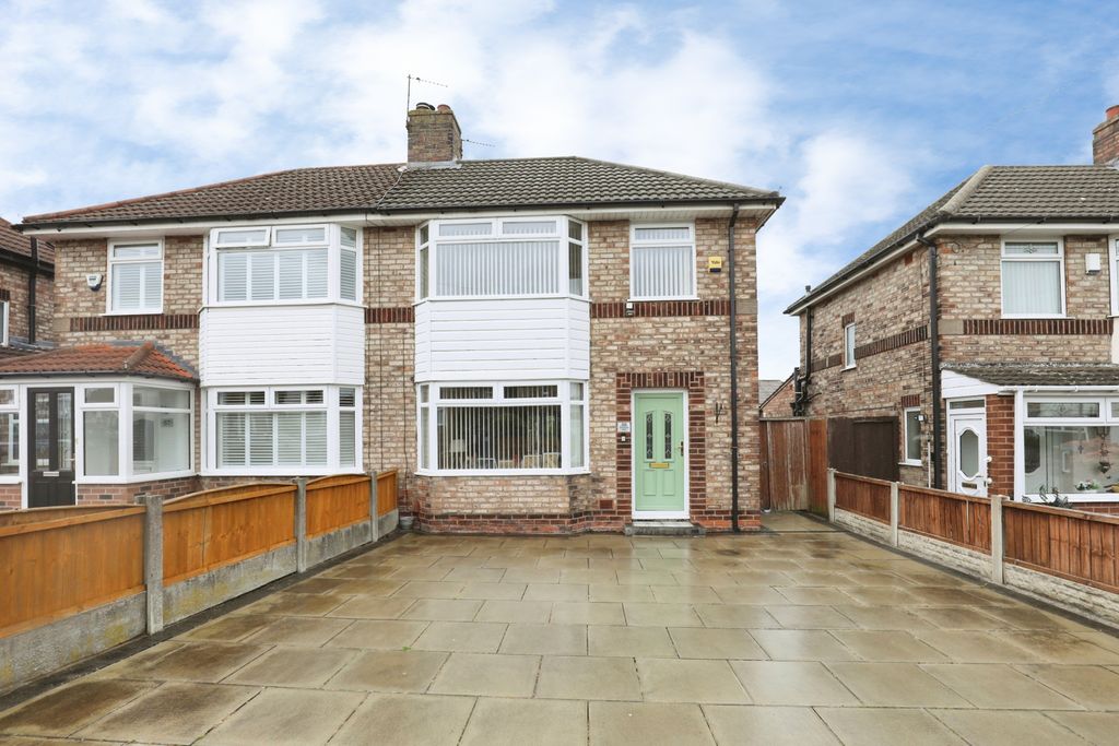 Property photo 1 of 15