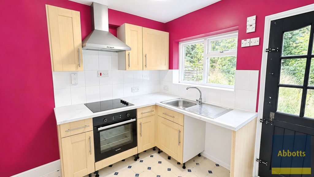 Property photo 2 of 4