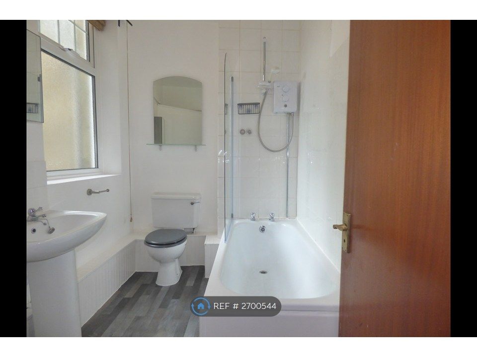 Property photo 3 of 5 Bathroom