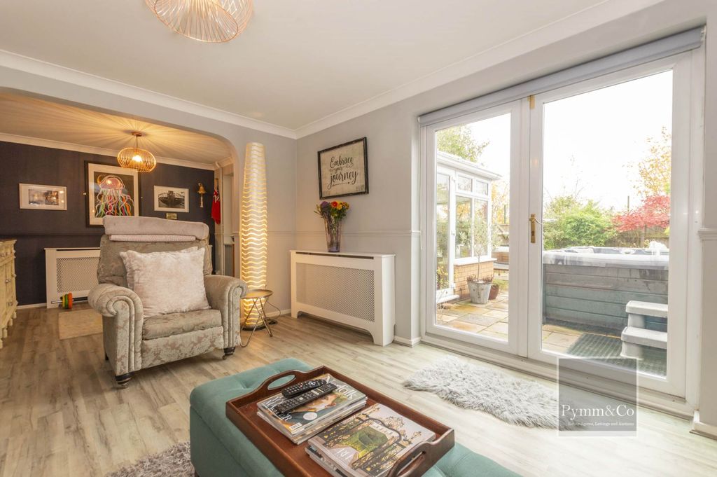 Property photo 3 of 15