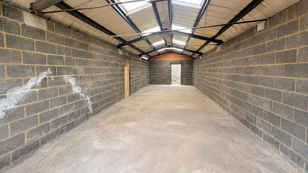 Property photo 1 of 6 Unit 3