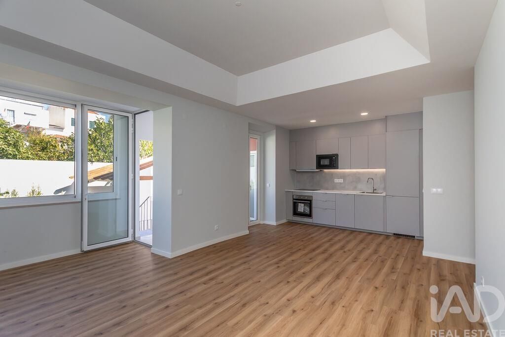 Property photo 2 of 30