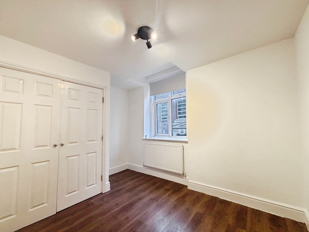 Property photo 3 of 9 Pbox-Img.Jpg