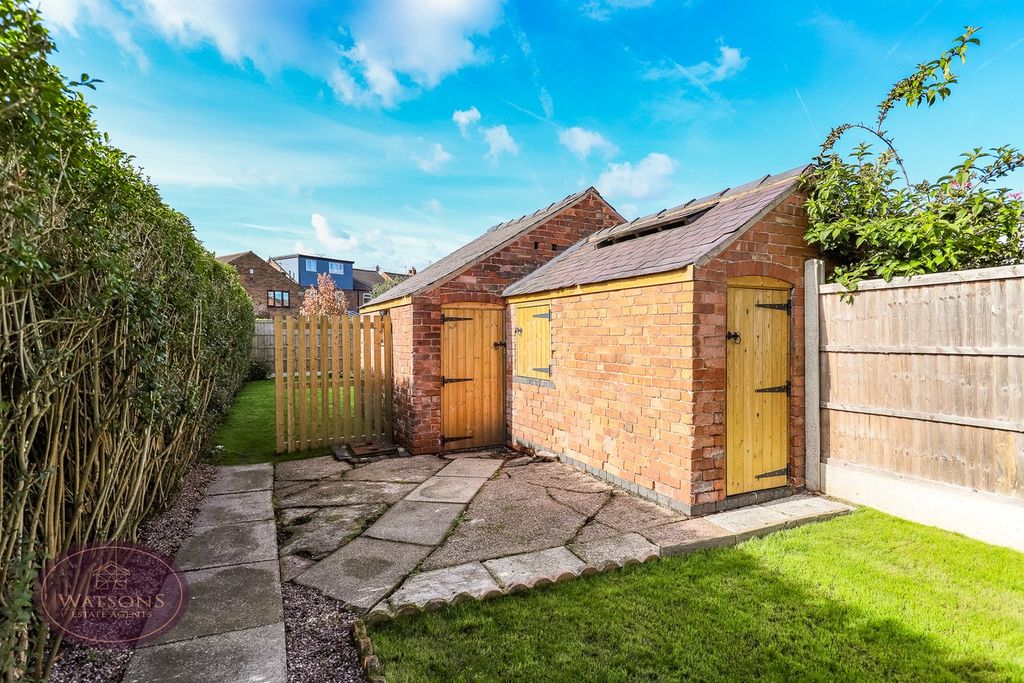 Property photo 3 of 19