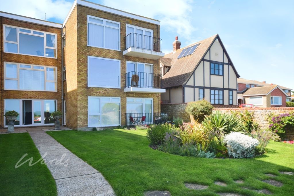 Property photo 1 of 10 Bedford Main Fron...