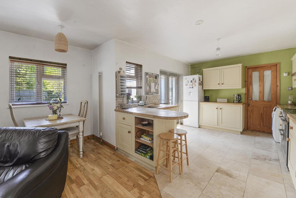 Property photo 2 of 18 40Standrews07.Jpg