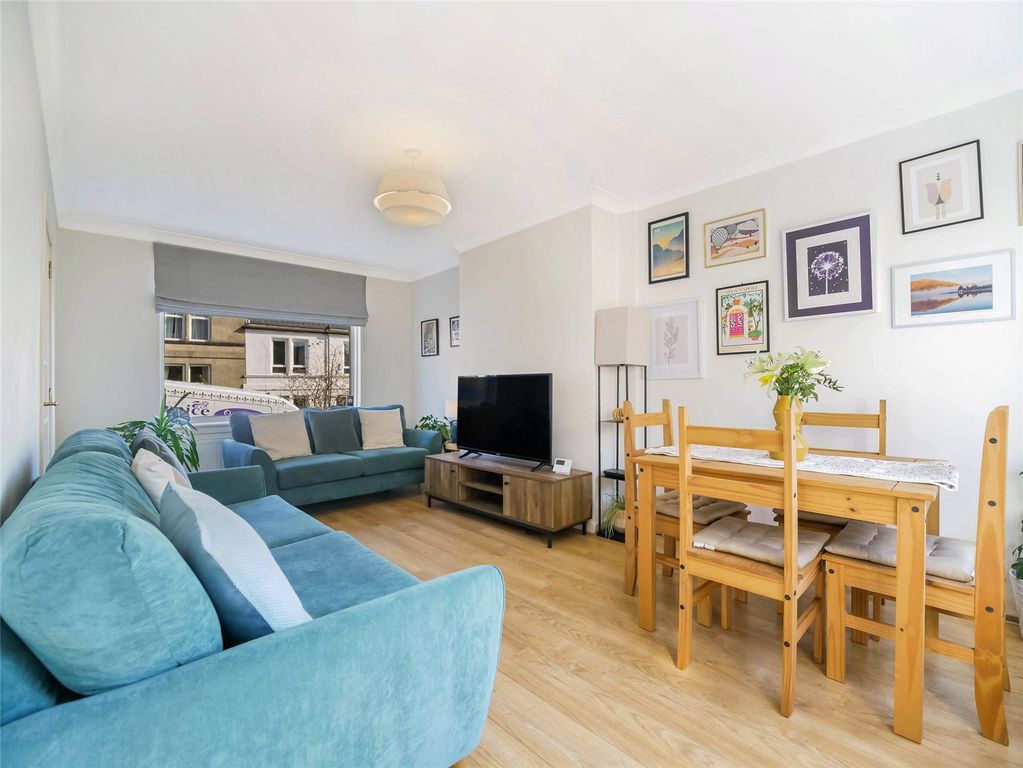 Property photo 3 of 21 Picture No. 06