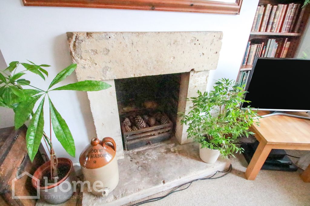 Property photo 3 of 20