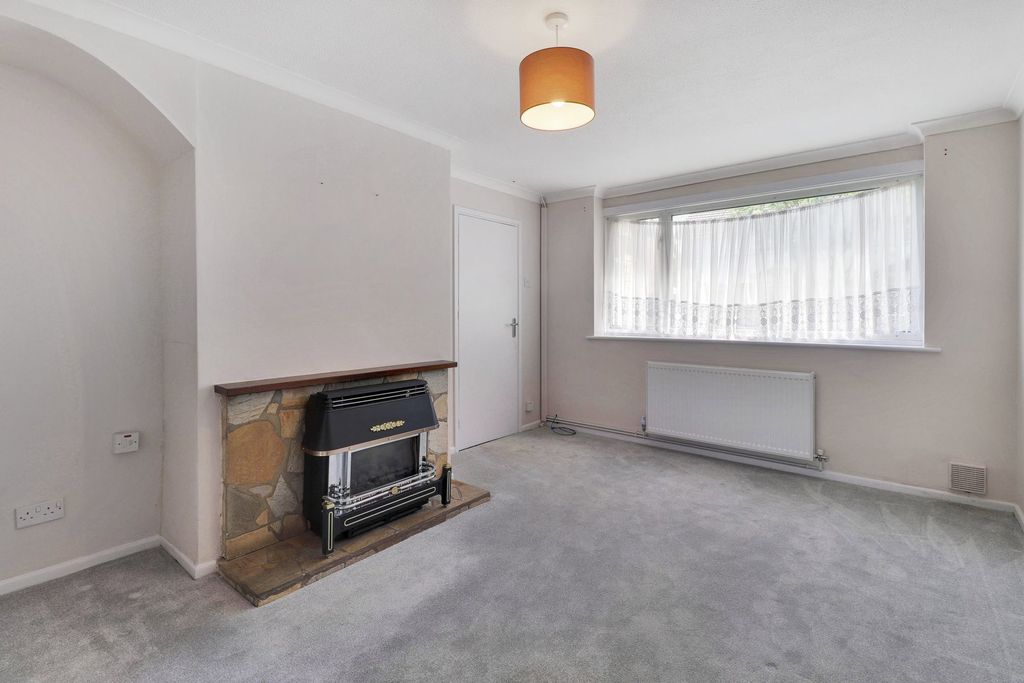 Property photo 3 of 14
