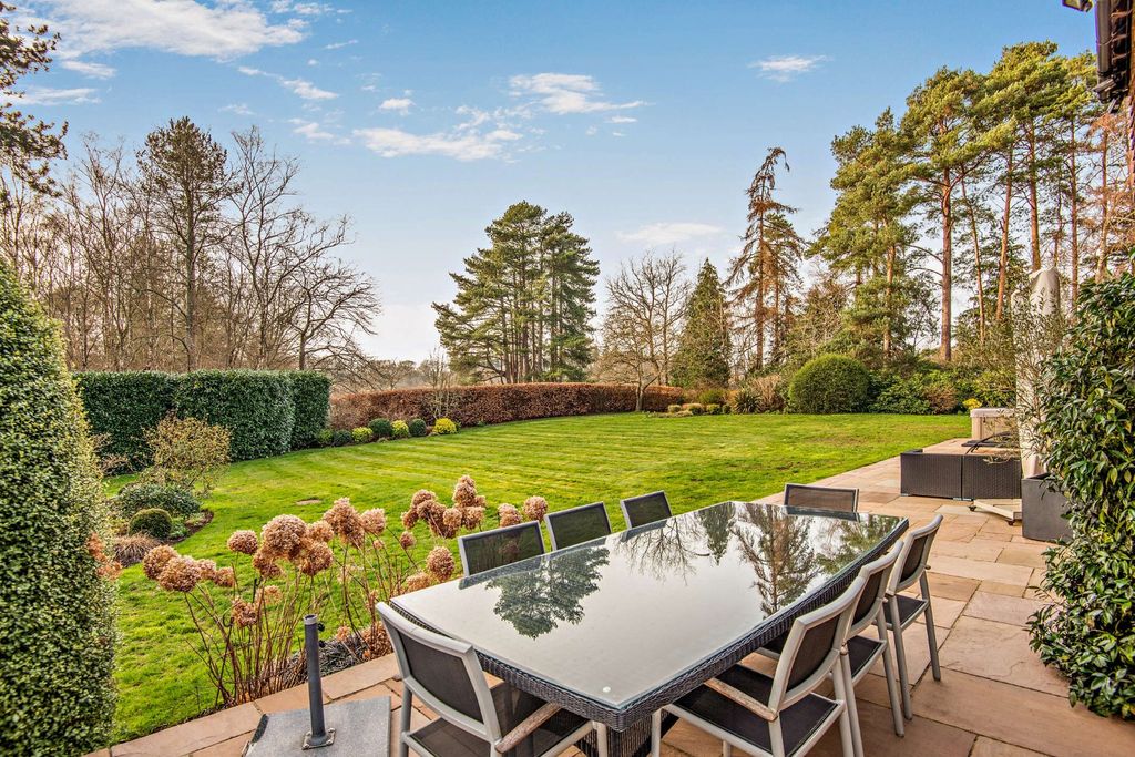 Additional image 16 of 5 bed detached house for salePetworth Road, Wormley, Godalming, Surrey GU8