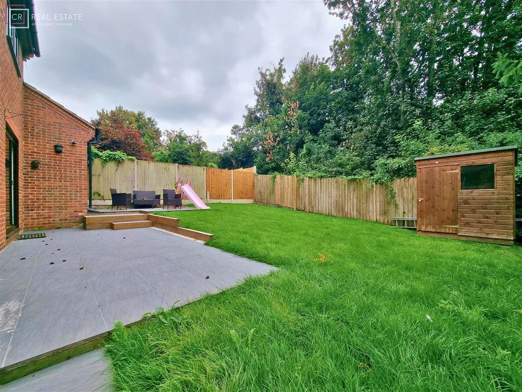 Property photo 2 of 11 Rear Garden