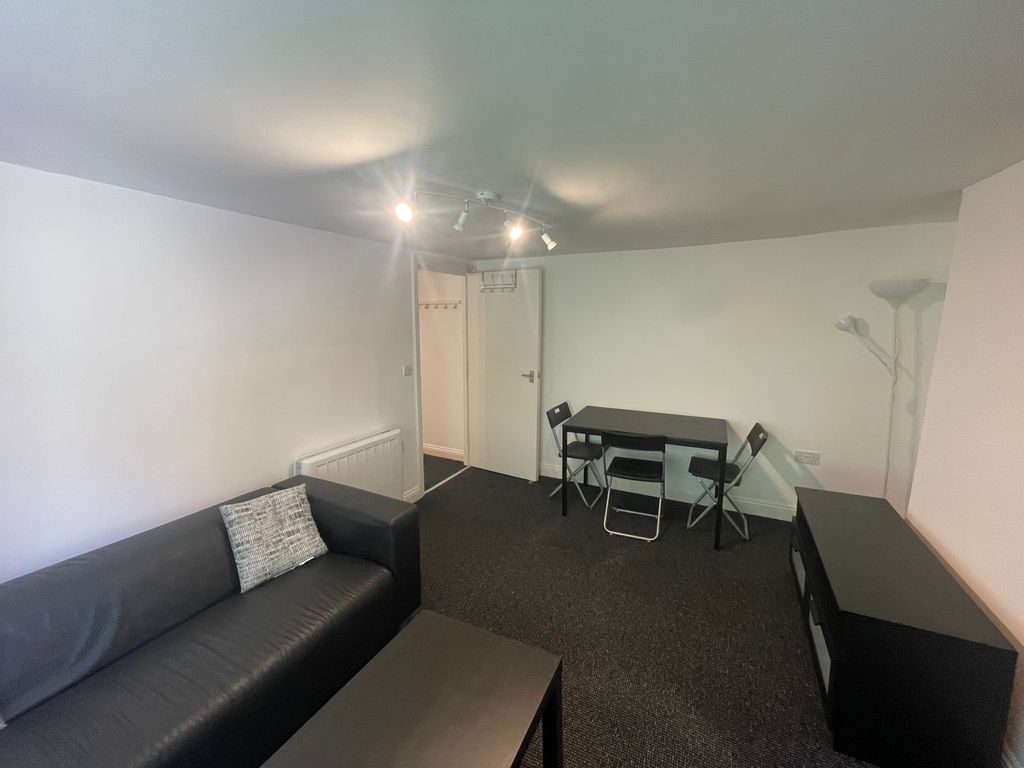 Property photo 3 of 9 Img_4757