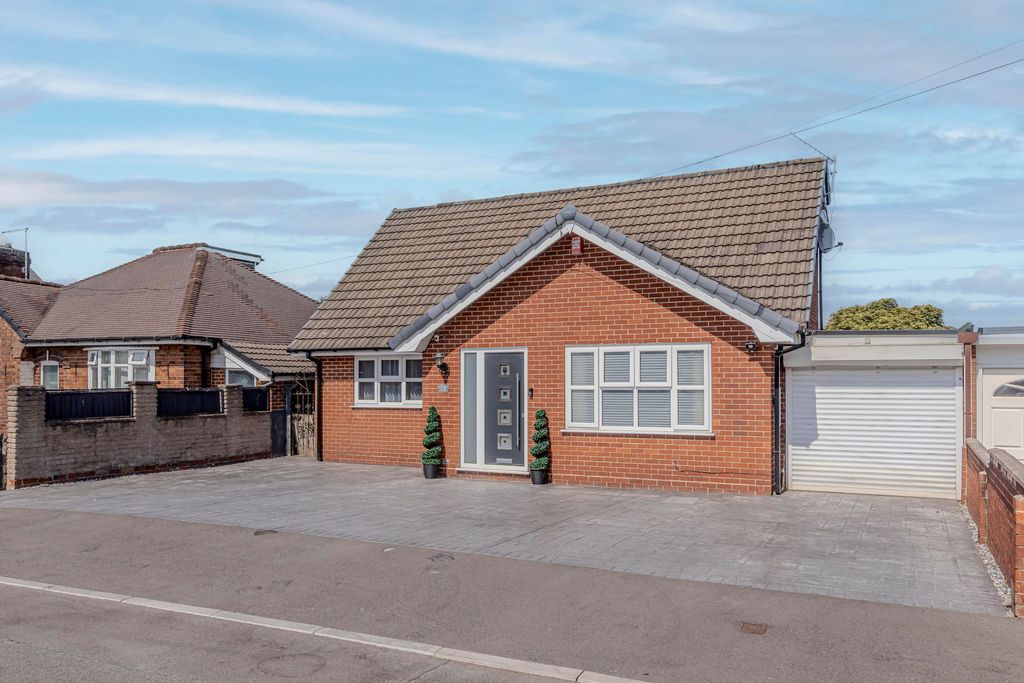 Property photo 1 of 34