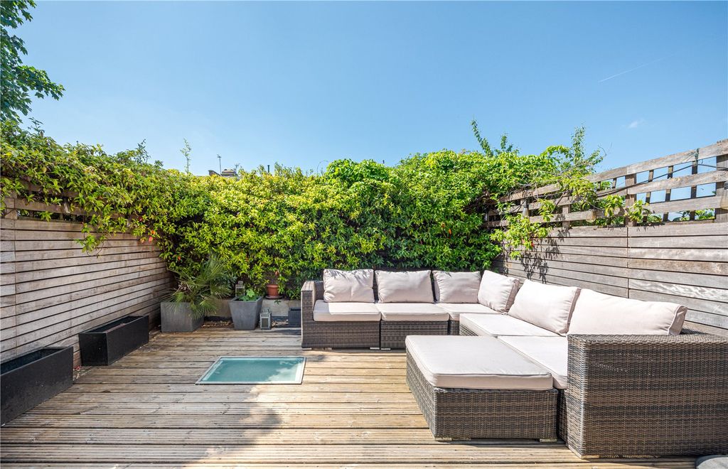 Property photo 2 of 15 Picture No. 07