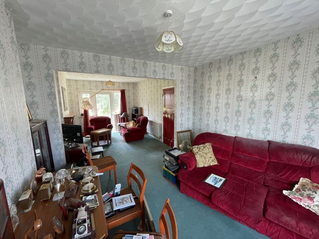 Property photo 3 of 24