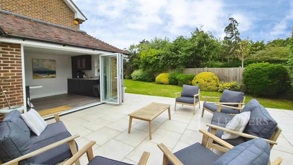 Property photo 2 of 18 Pbox-Img.Jpg