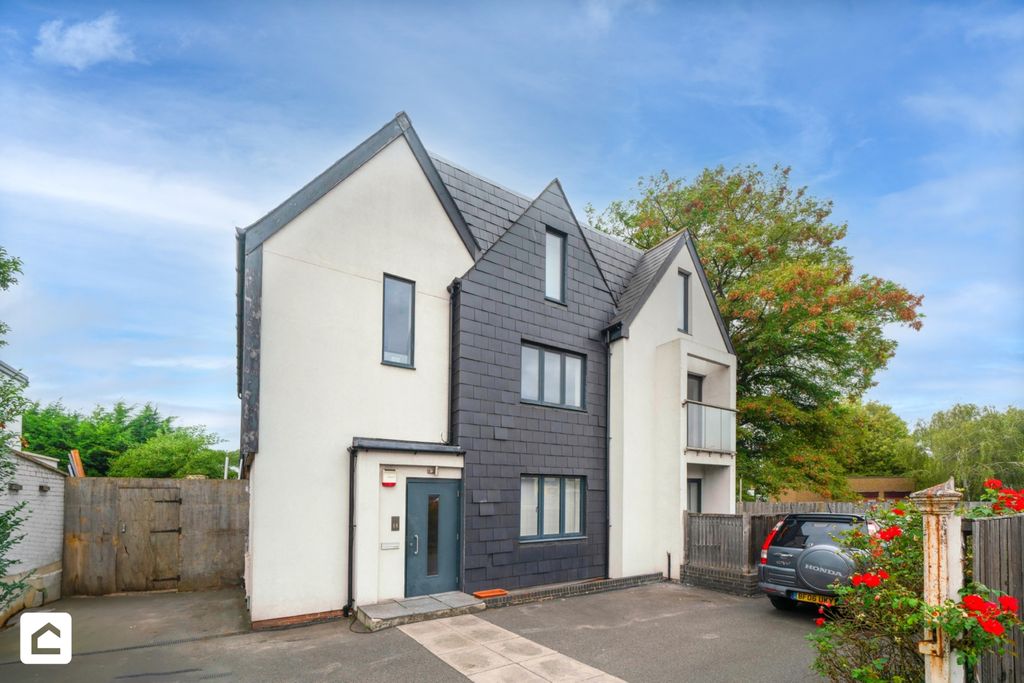 Property photo 1 of 12 1