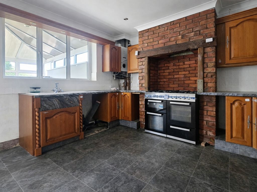 Property photo 3 of 23 Picture No. 31