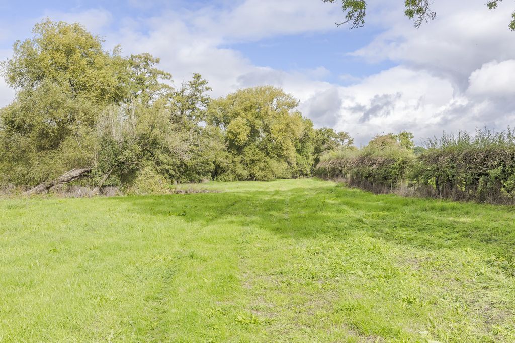Property photo 3 of 18 Plot1.-3