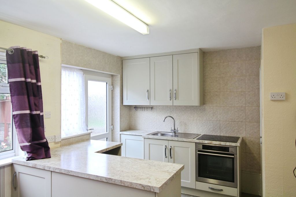 Additional image 5 of 3 bed semi-detached house for saleLeeds Old Road, Heckmondwike WF16