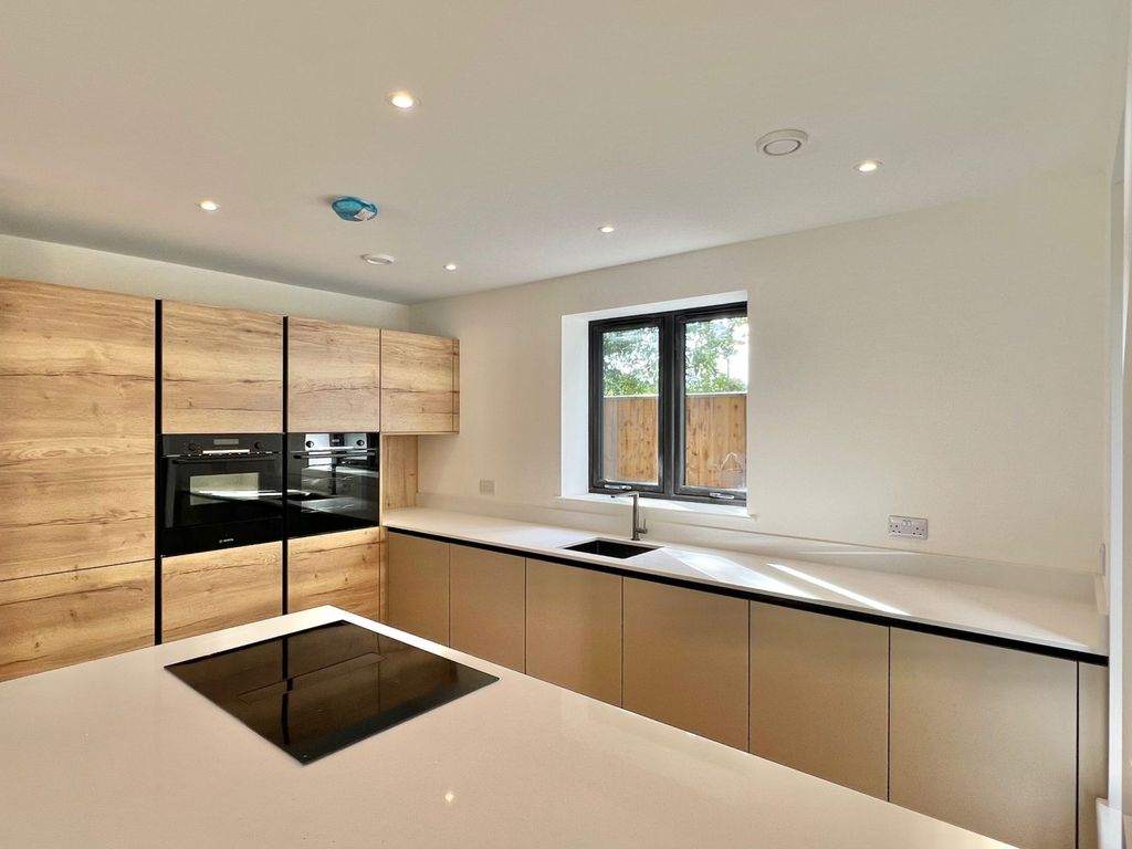 Property photo 3 of 15 Carford Lodge (3)