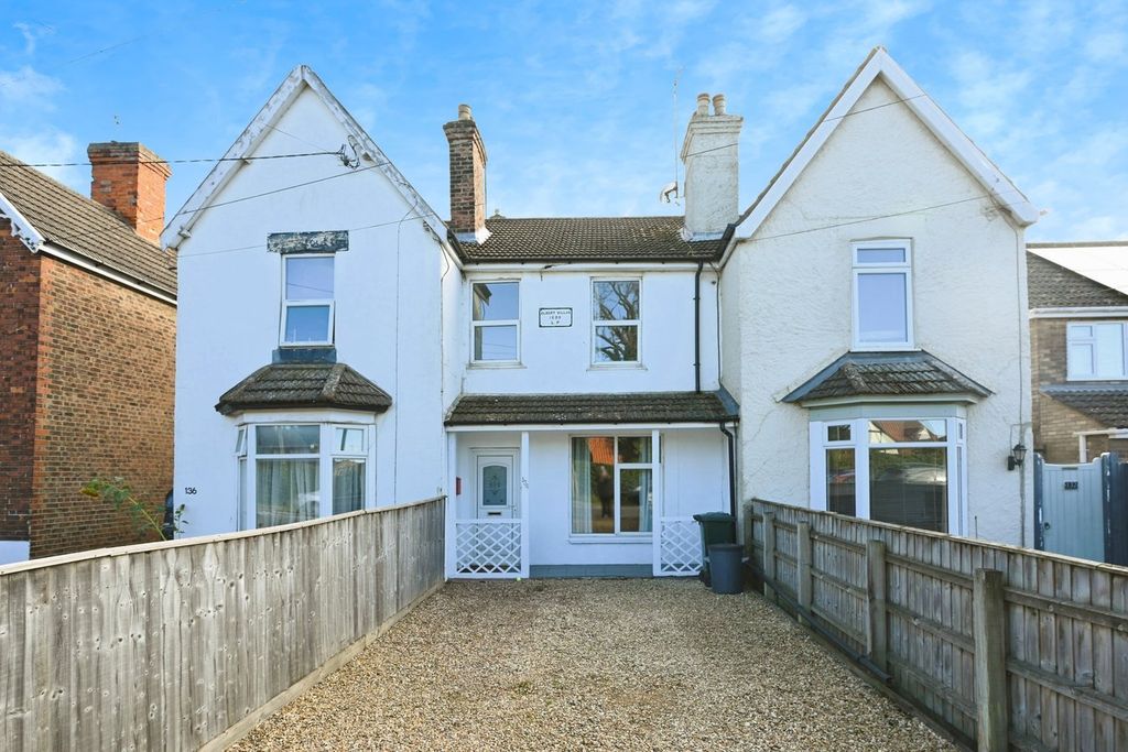 Property photo 1 of 24